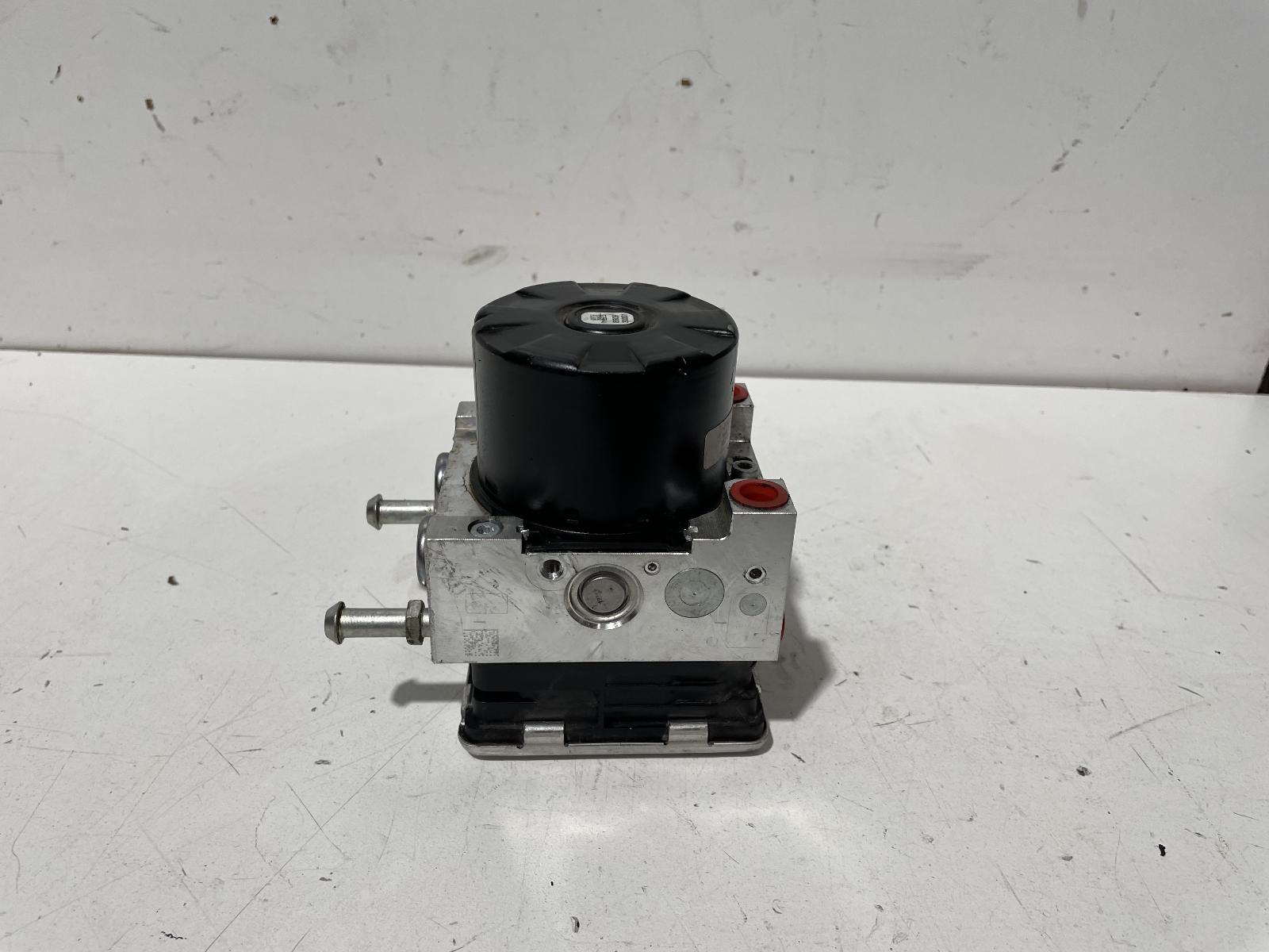 Abs Pump/Modulator Navara Nissan 2021