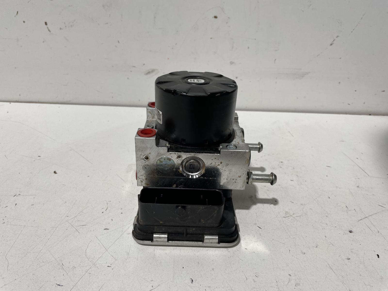 Abs Pump/Modulator Navara Nissan 2021