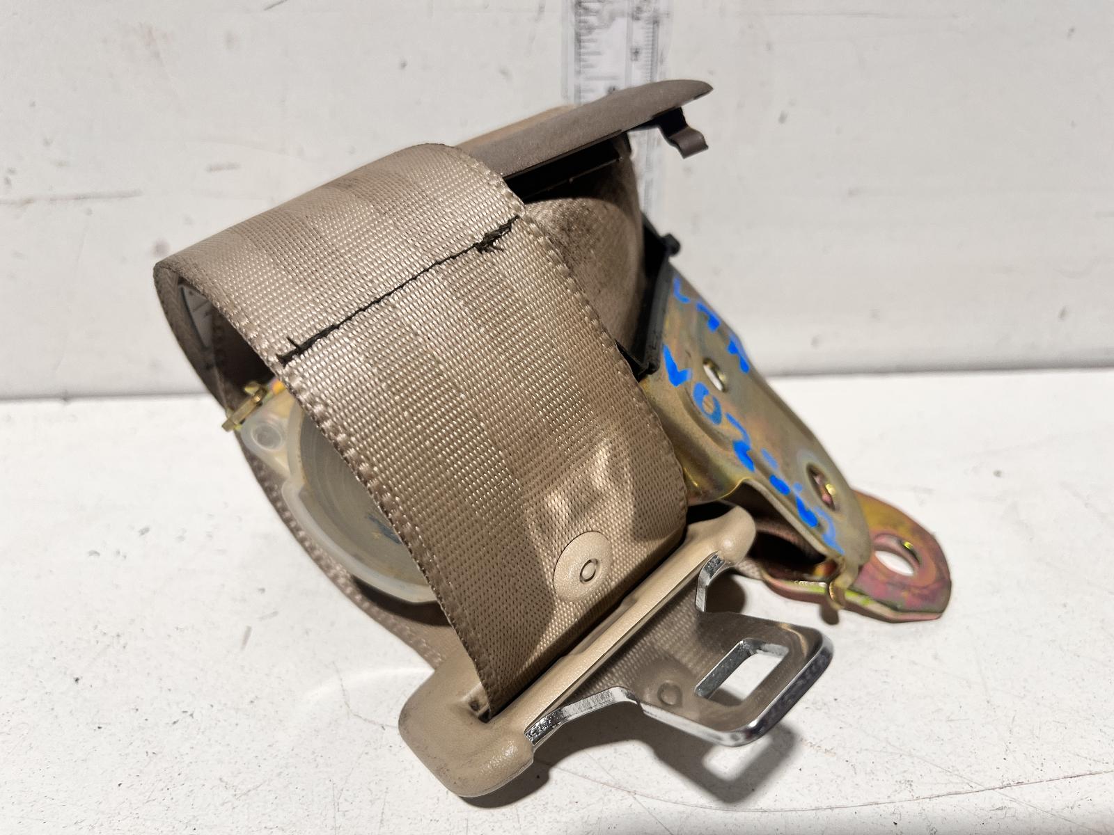 View Auto part Seatbelt/Stalk Lexus Es300 (92-05) 1999