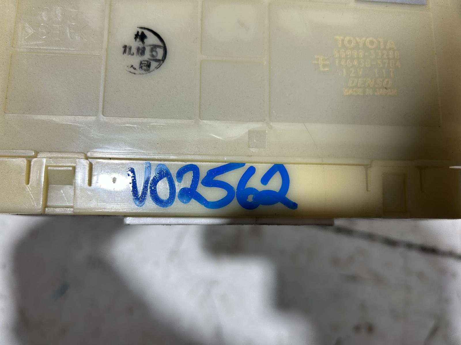 View Auto part Heater/Ac Controls Lexus Es300 (92-05) 1999