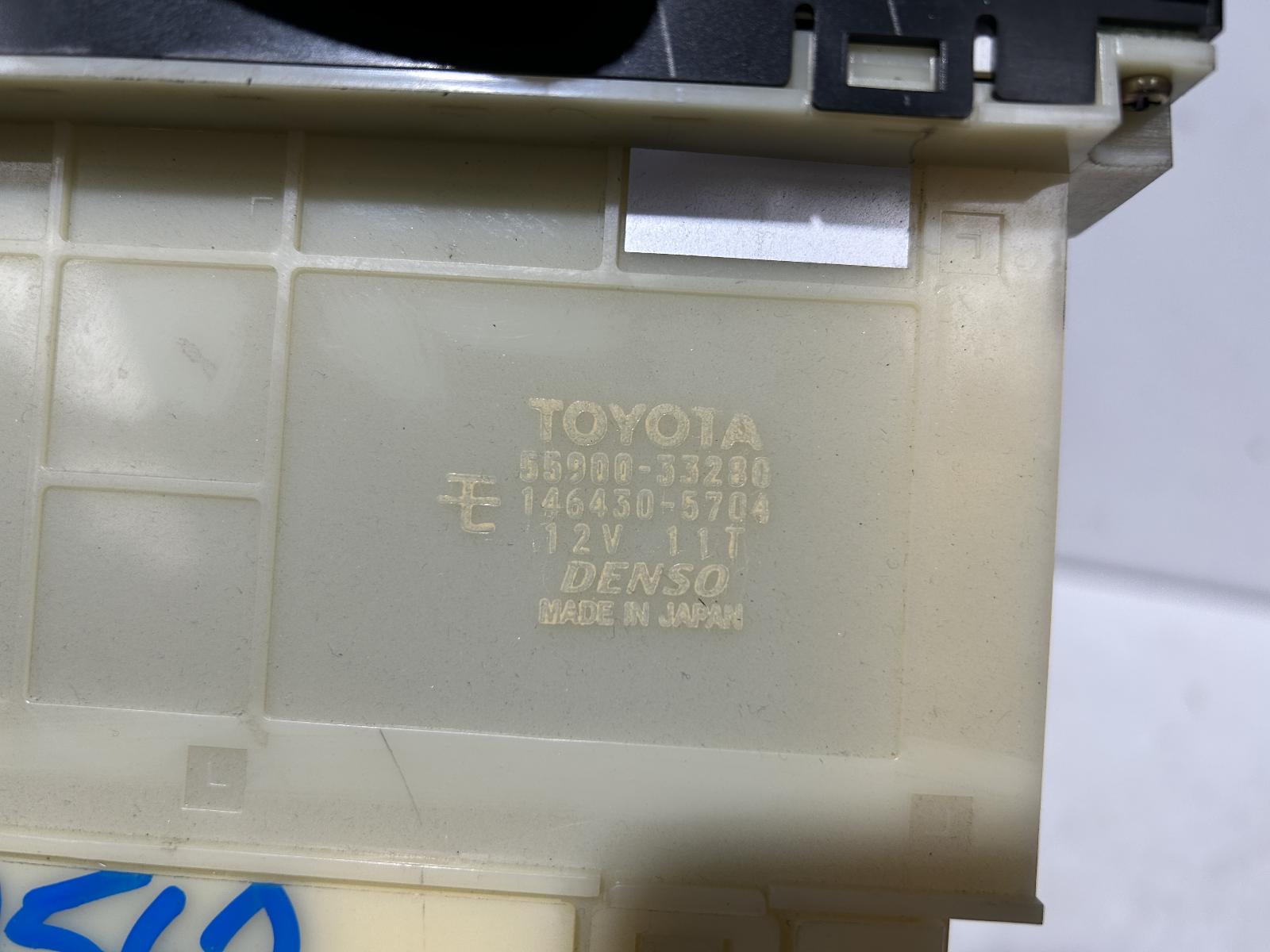 View Auto part Heater/Ac Controls Lexus Es300 (92-05) 1999