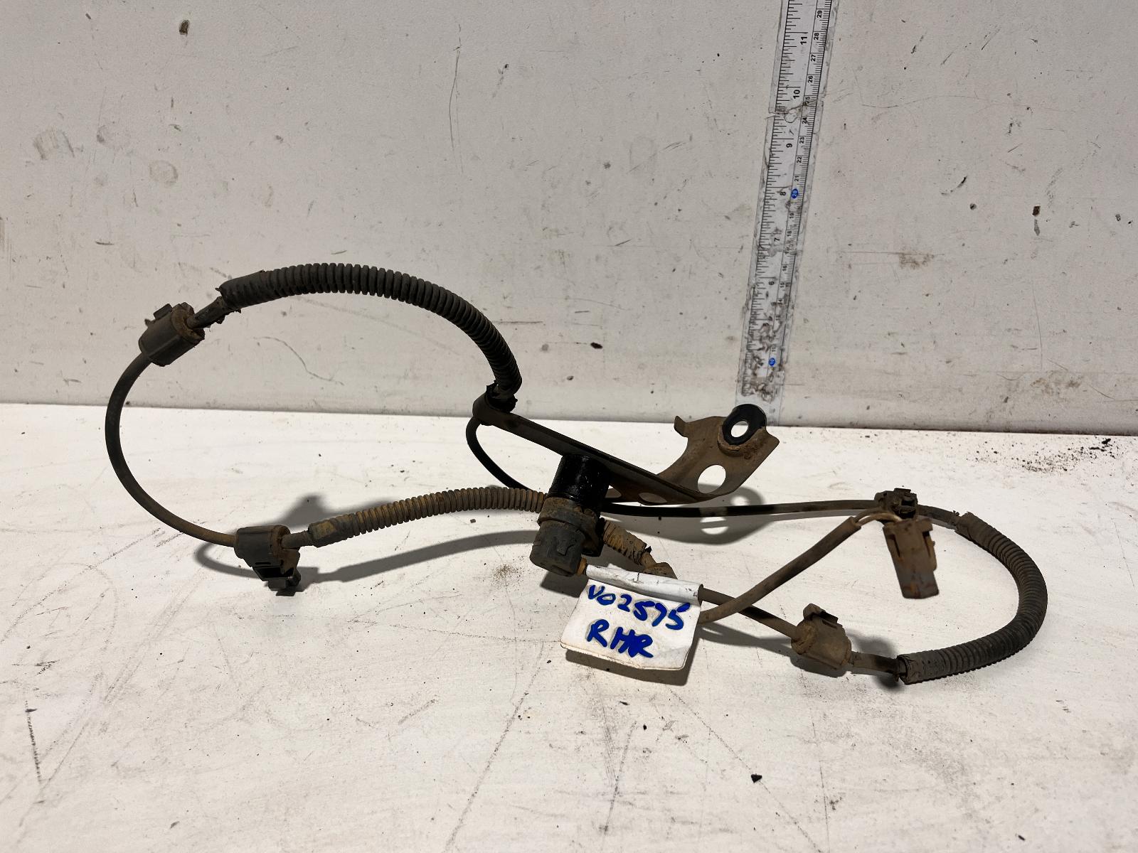 View Auto part Abs Sensor Toyota Landcruiser 2004