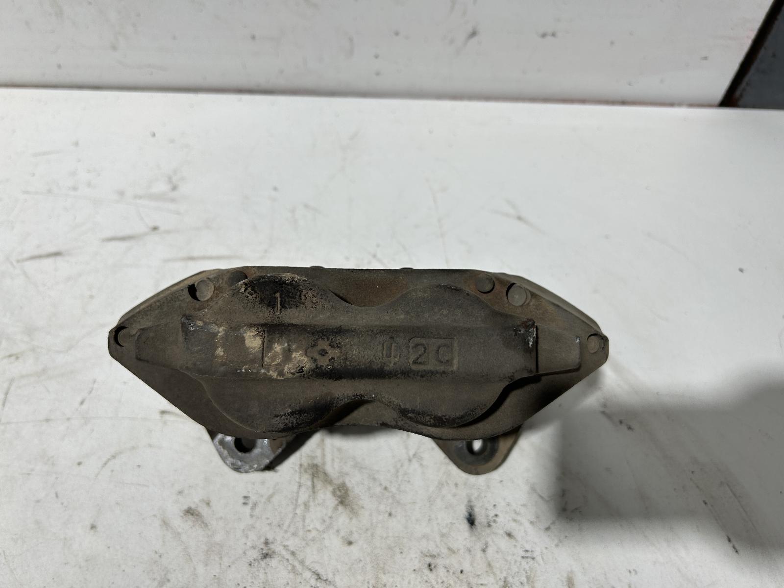 View Auto part Caliper Toyota Landcruiser 2004