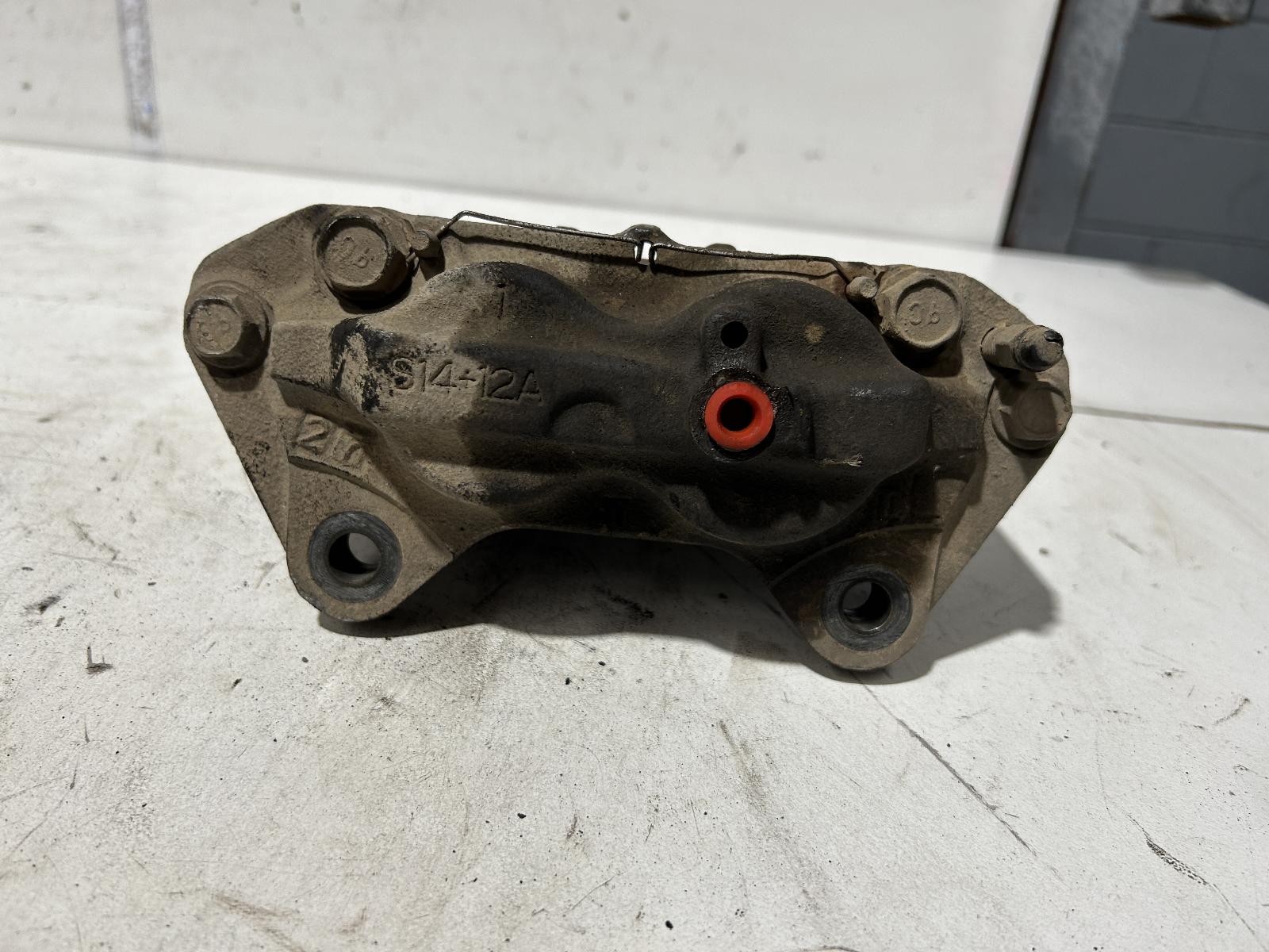 View Auto part Caliper Toyota Landcruiser 2004