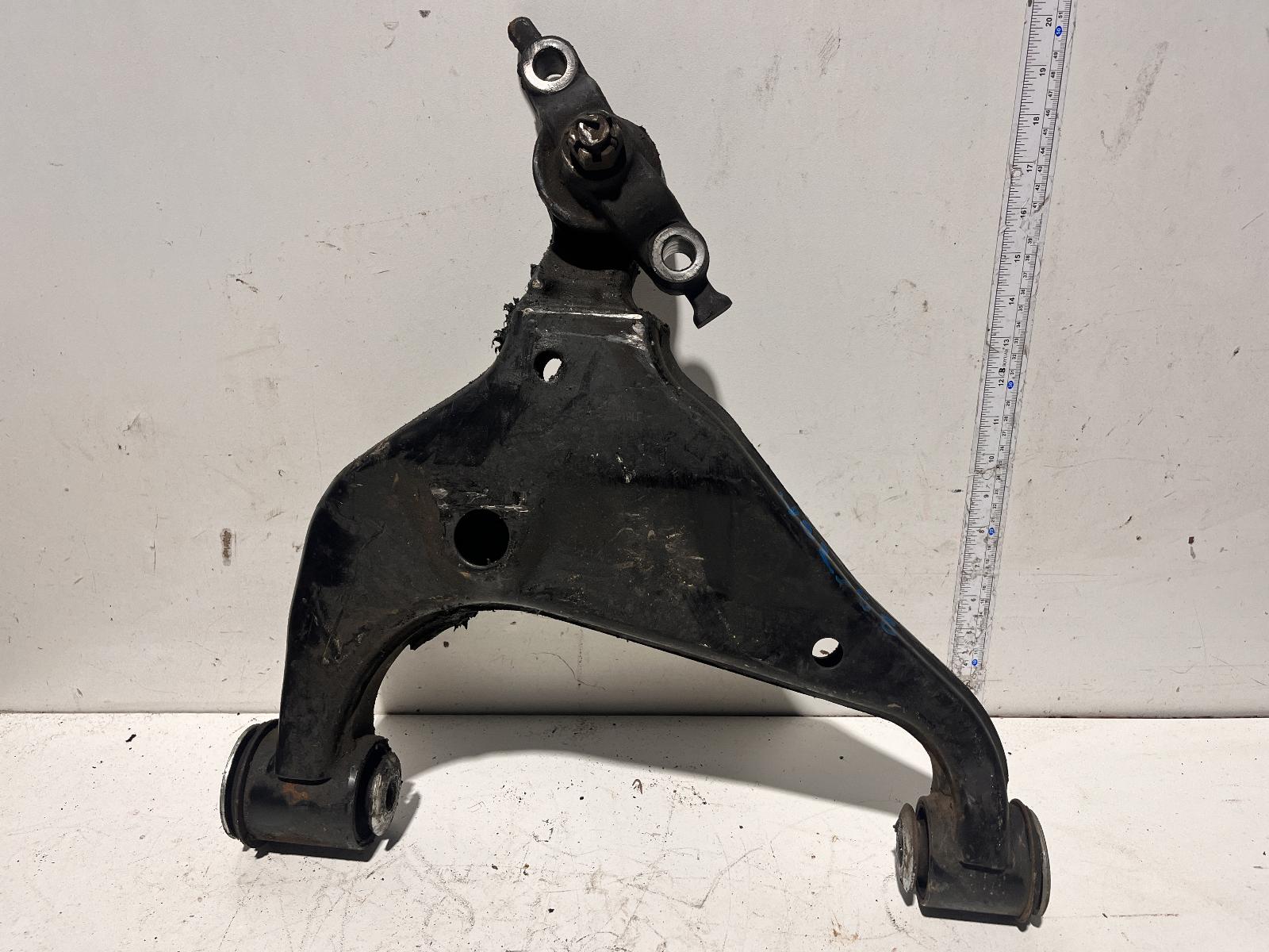 Left Front Lower Control Arm Hilux Toyota 2008