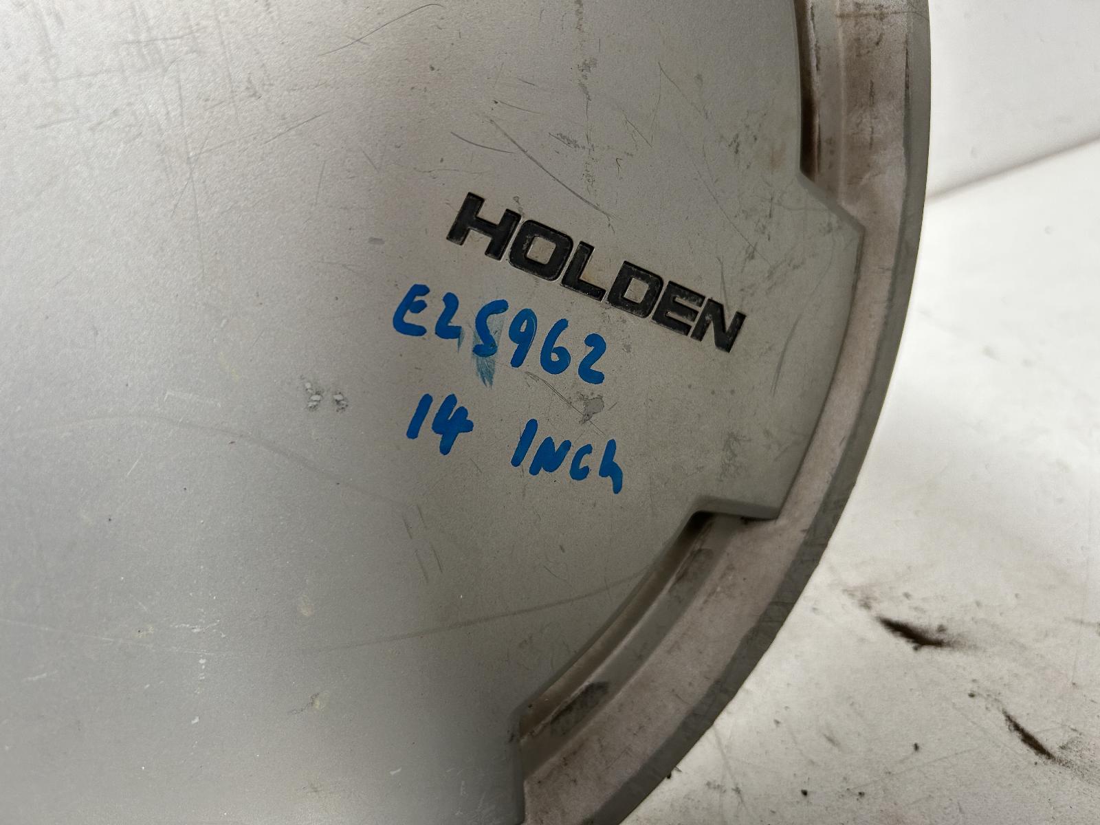 View Auto part Wheel Cover/Hub Cap Holden Commodore 1990