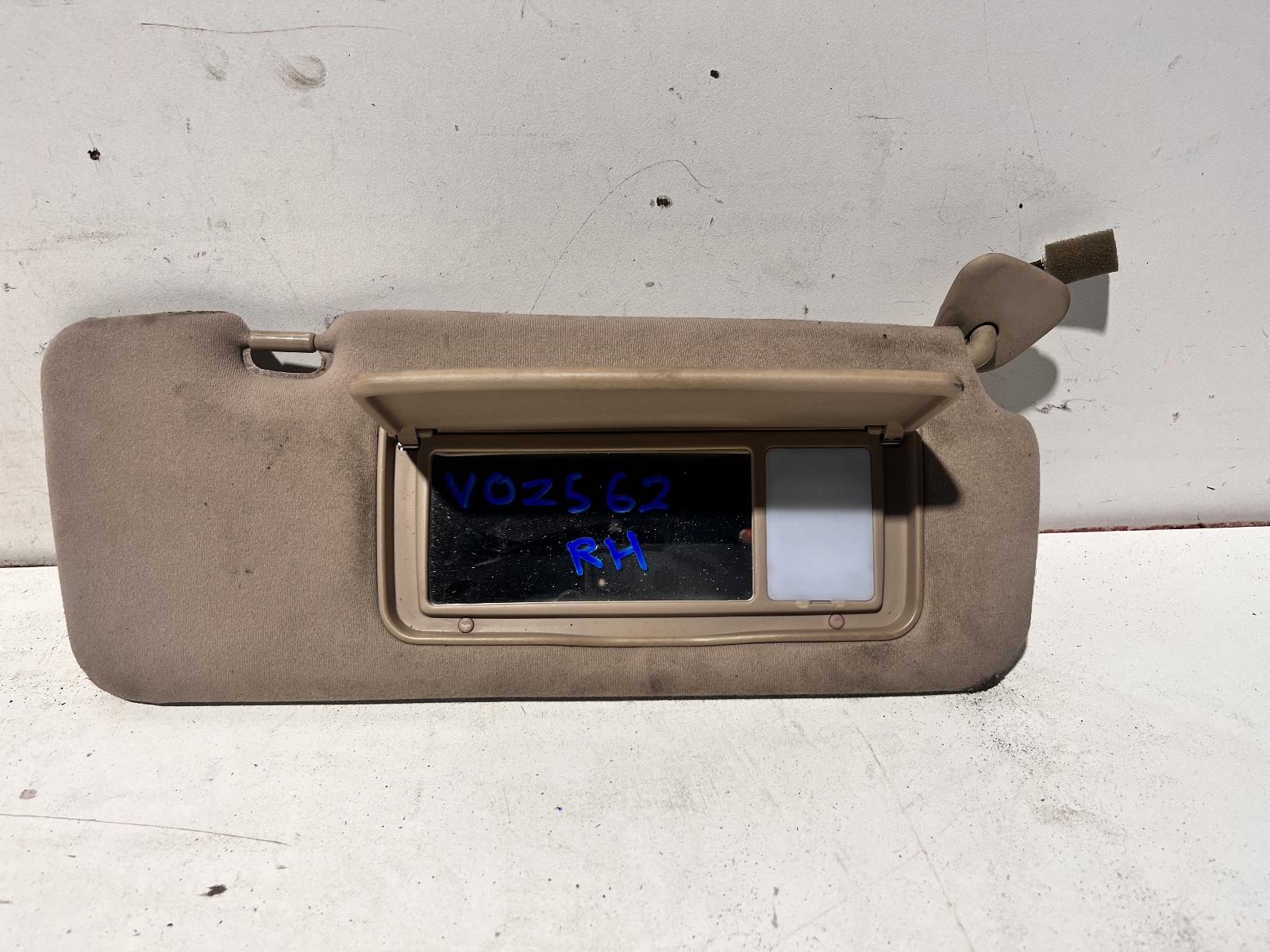 View Auto part Sunvisor Lexus Es300 (92-05) 1999