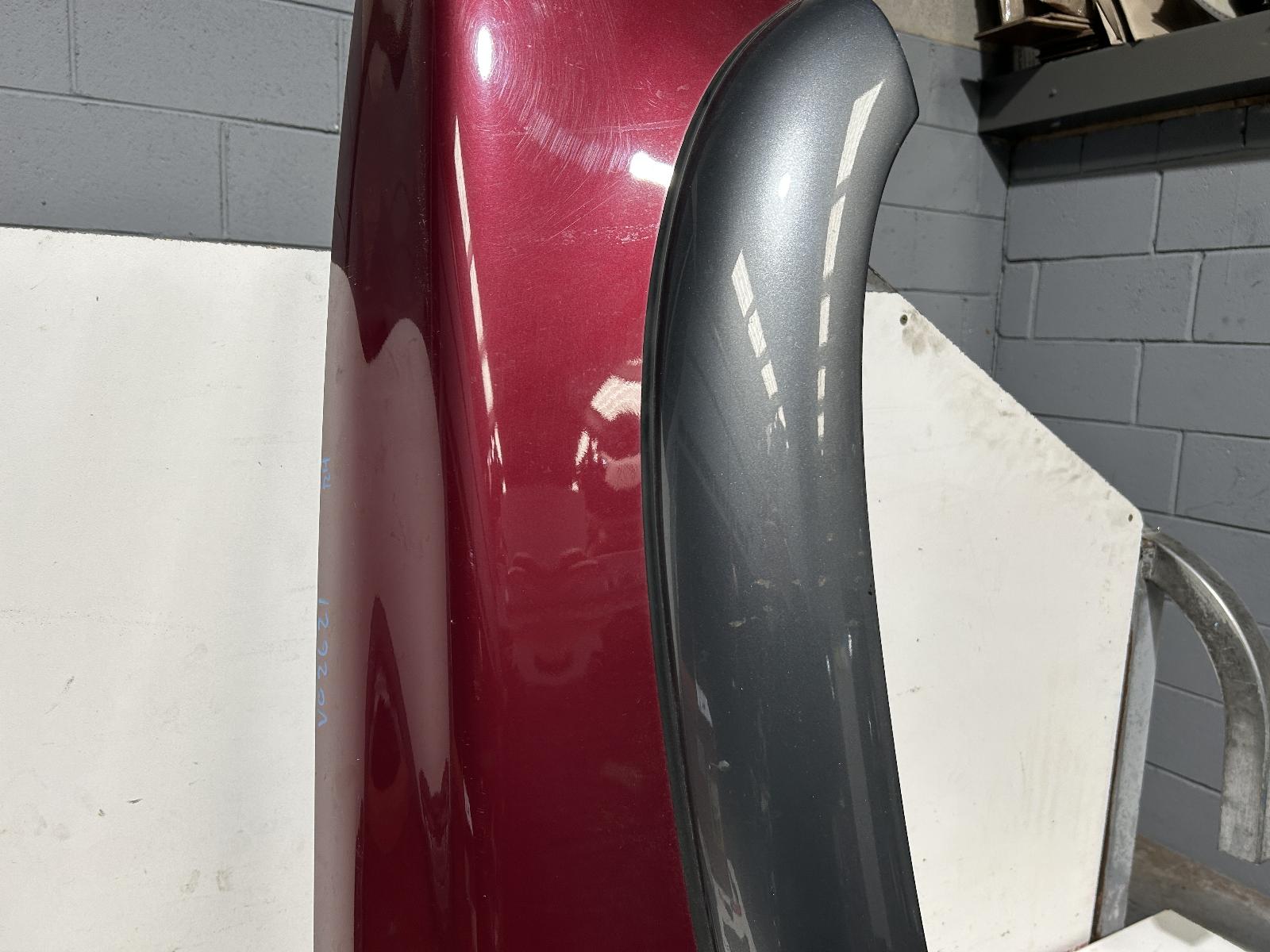 View Auto part Right Guard Toyota Surf 1992