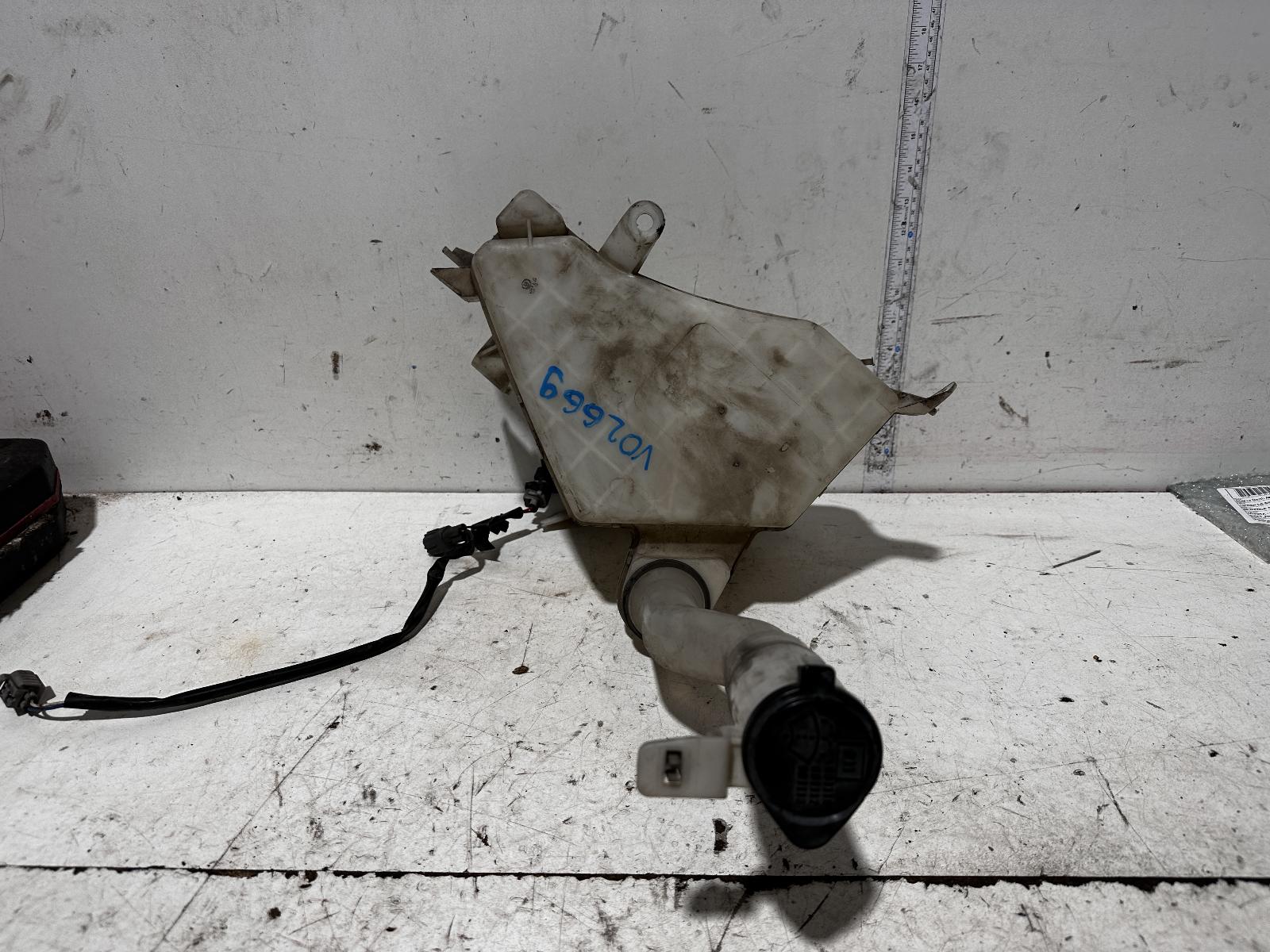 View Auto part Washer Bottle Toyota Prado 2004