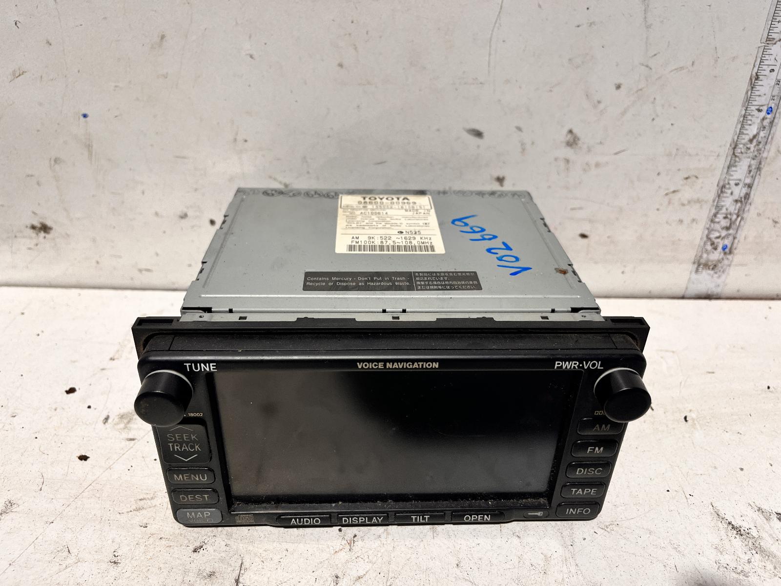 View Auto part Radio/Cd/Dvd/Sat/Tv Toyota Prado 2004