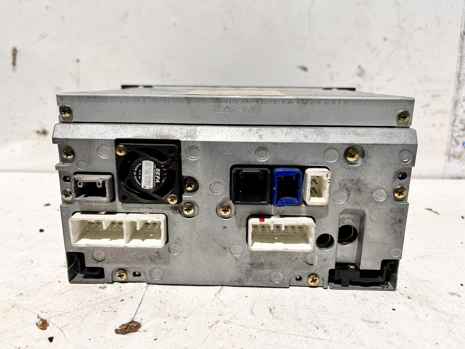 View Auto part Radio/Cd/Dvd/Sat/Tv Toyota Prado 2004