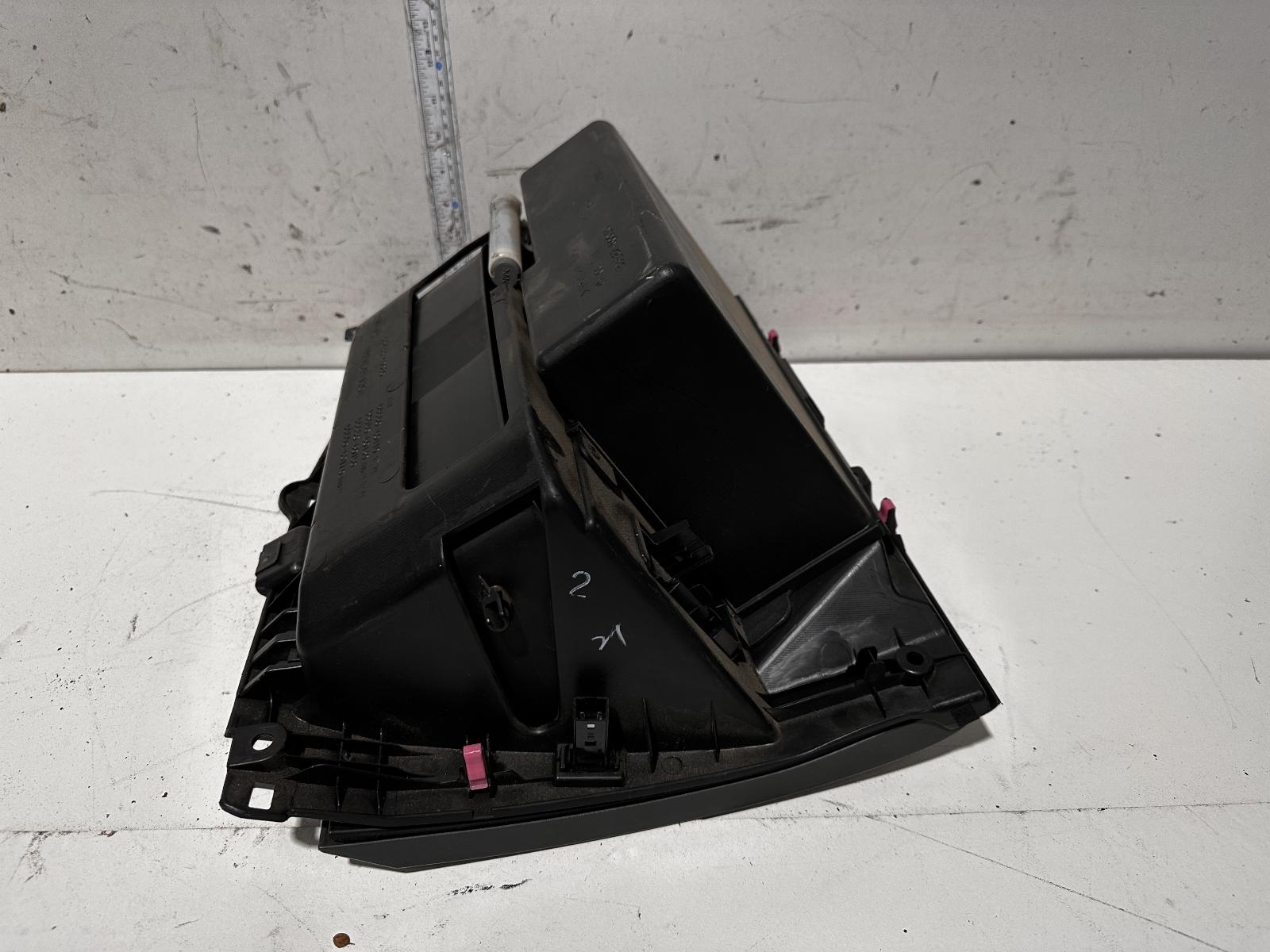 View Auto part Glove Box Toyota Prado 2004