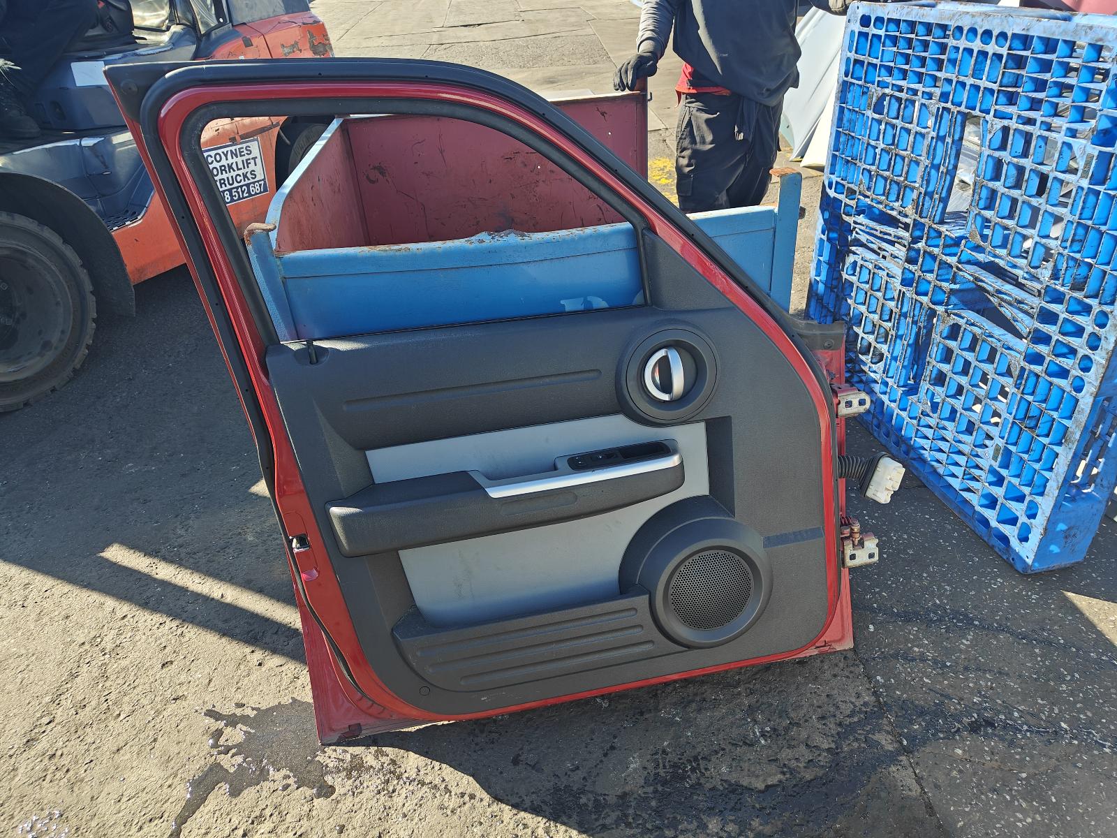 View Auto part Left Front Door Dodge Nitro 2007