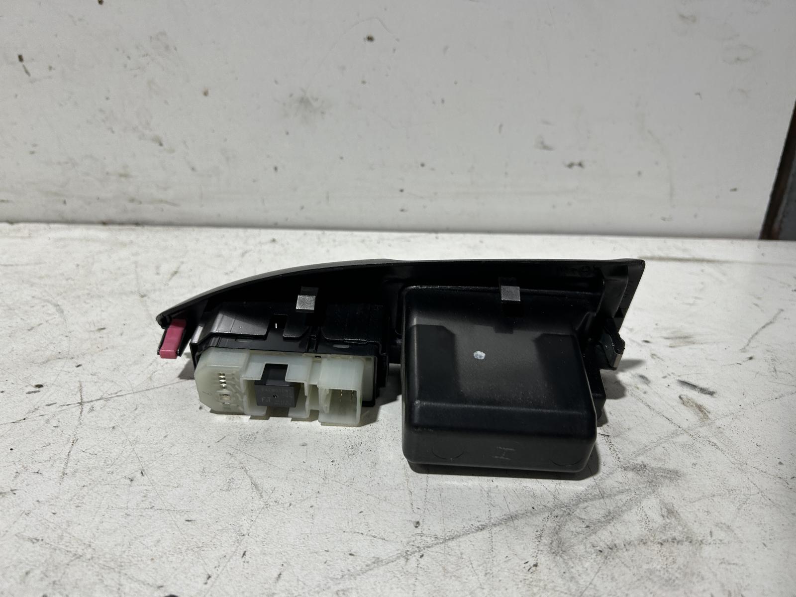 View Auto part Pwr Dr Wind Switch Toyota Prado 2004