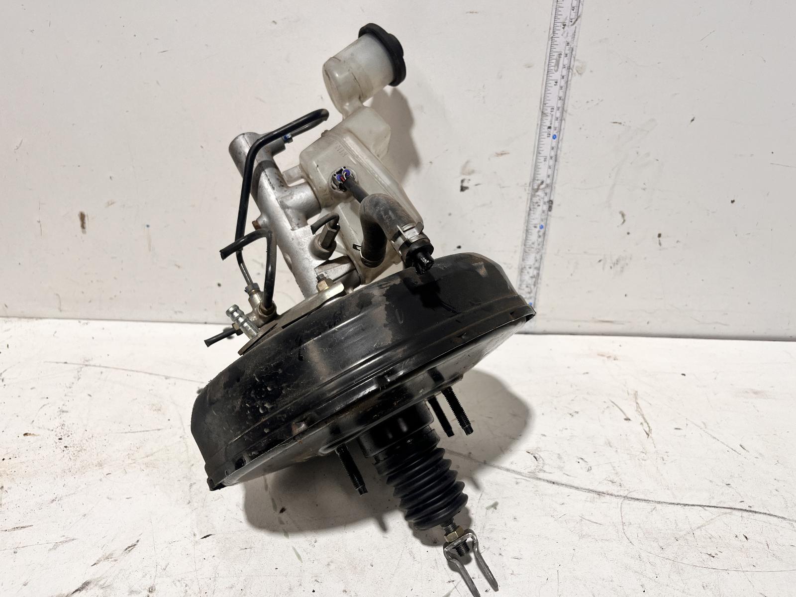 Brake Booster Rav4 Toyota 2001