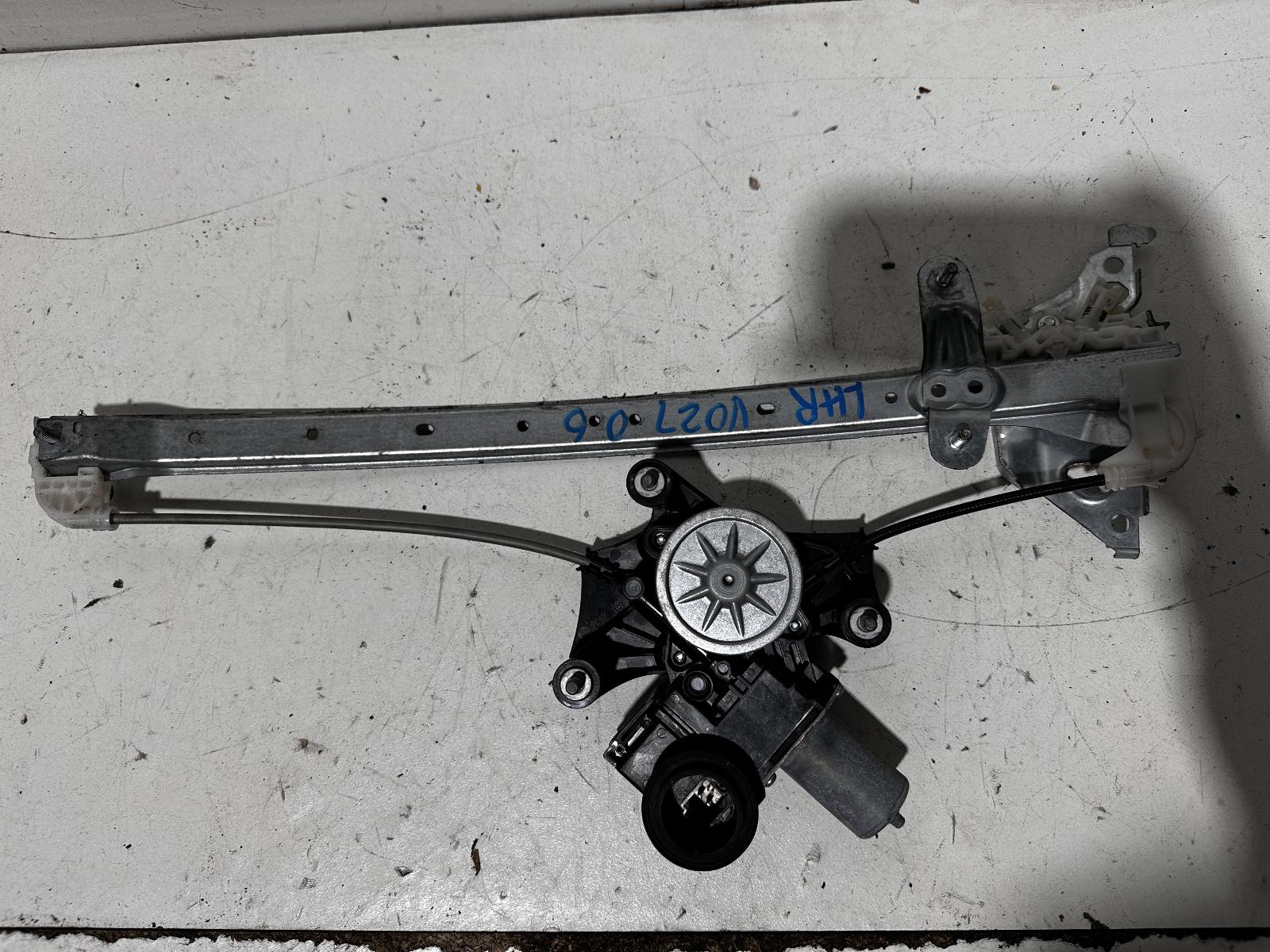 View Auto part Left Rear Wnd Reg/Motor Toyota Corolla 2018