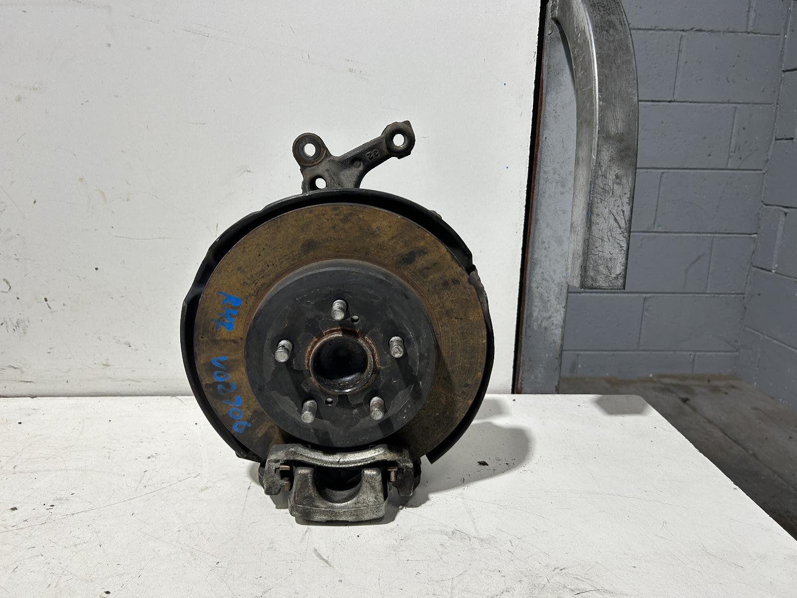 View Auto part Right Rear Hub Assembly Toyota Corolla 2018