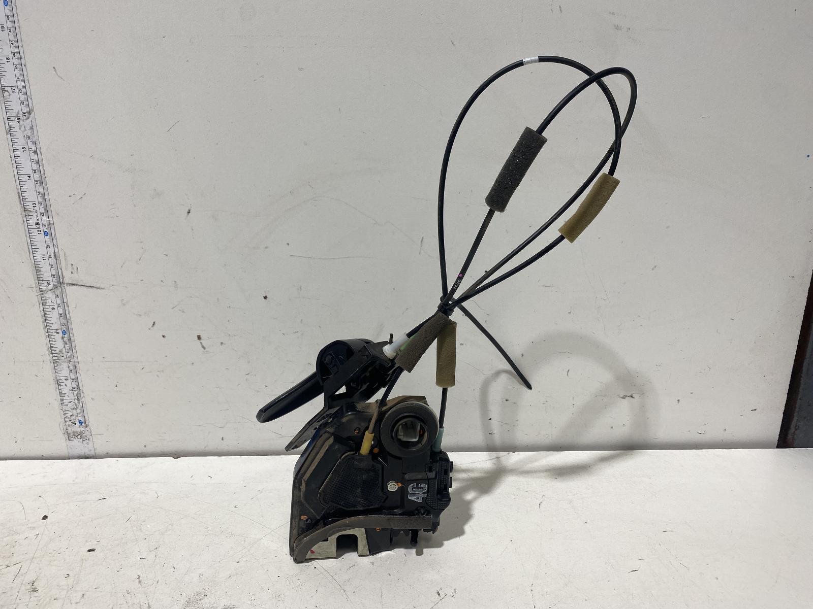 View Auto part Door/Boot/Gate Lock Toyota Aurion 2007