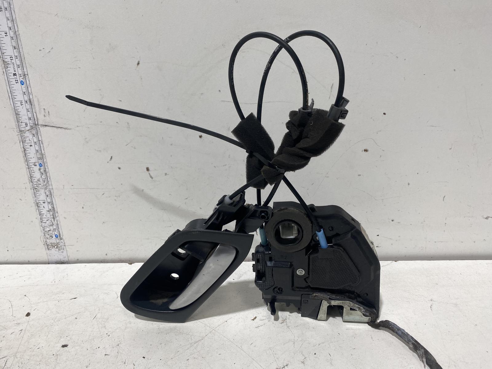 View Auto part Door/Boot/Gate Lock Honda Civic 2015