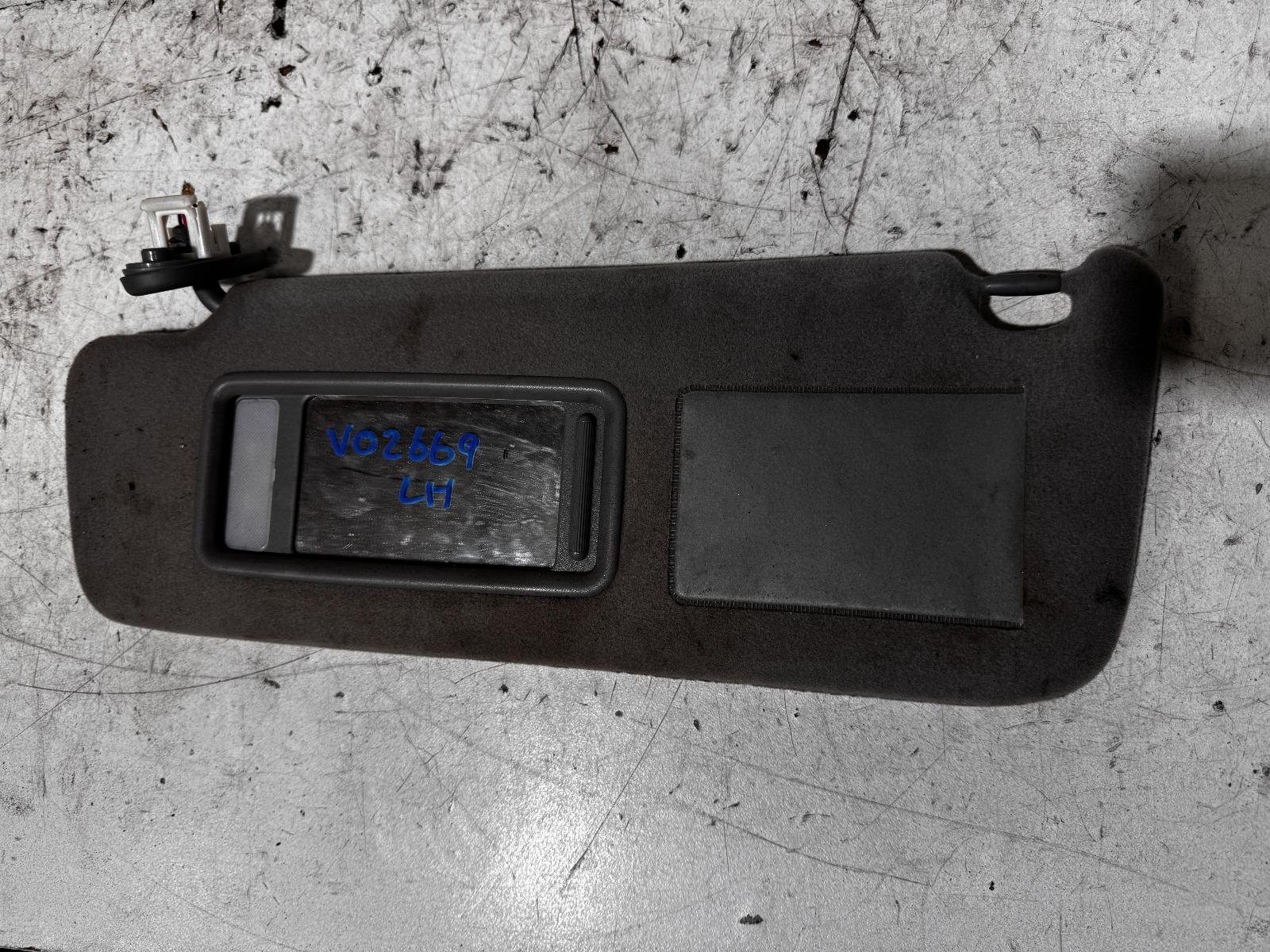 View Auto part Sunvisor Toyota Prado 2004