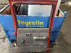 View Auto part Door/Boot/Gate Lock Toyota Hilux 1994