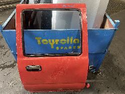 View Auto part Door/Boot/Gate Lock Toyota Hilux 1994