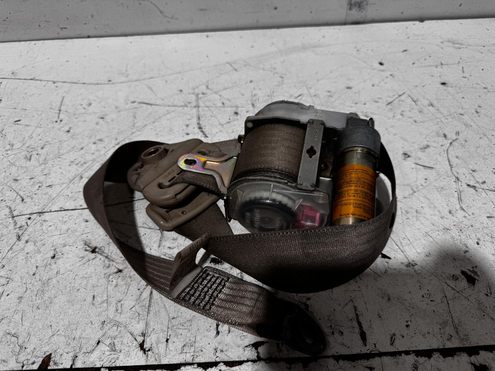 View Auto part Seatbelt/Stalk Toyota Corolla 2004