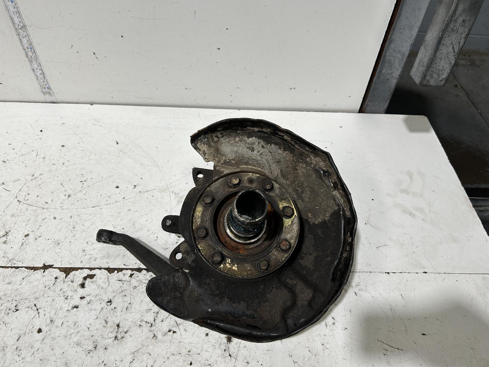 View Auto part Right Front Hub Assembly Toyota Landcruiser 2007
