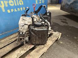 View Auto part Trans/Gearbox Kia Rondo 2010