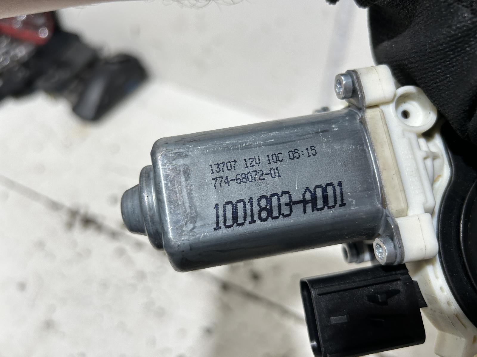 View Auto part Right Front Window Reg/Motor Dodge Nitro 2007