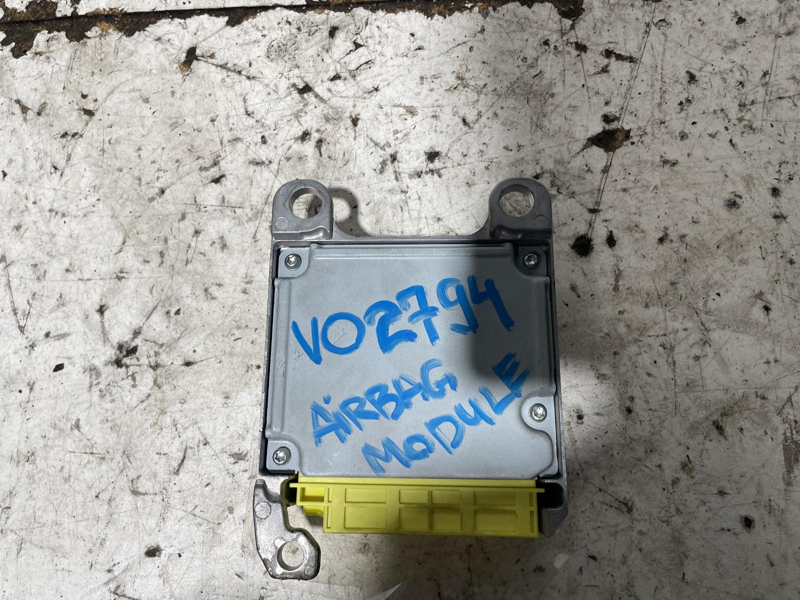 View Auto part Airbag Module/Sensor Toyota Rav4 2005