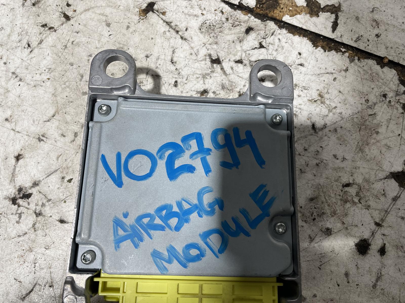View Auto part Airbag Module/Sensor Toyota Rav4 2005