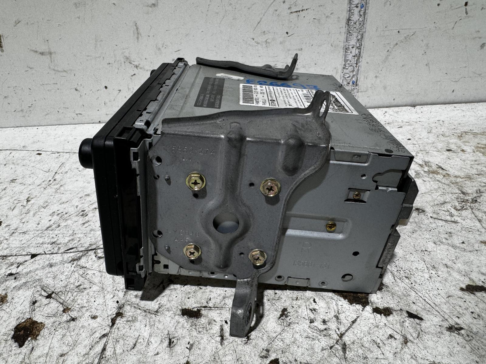 View Auto part Radio/Cd/Dvd/Sat/Tv Toyota Camry 2004