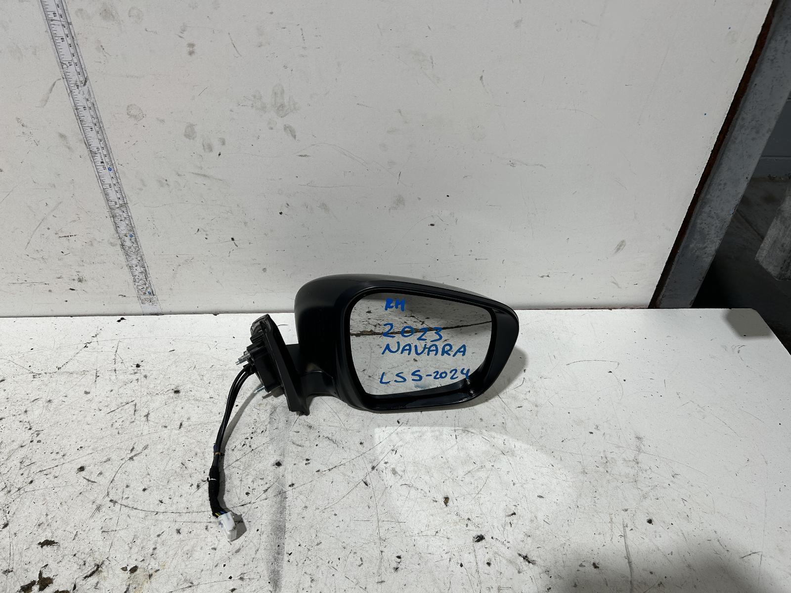 View Auto part Right Door Mirror Nissan Navara 2024