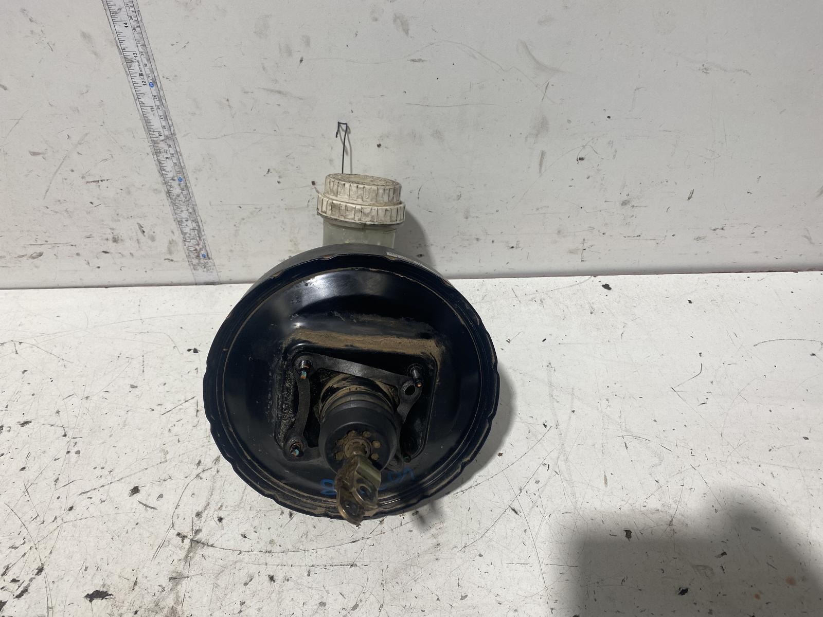 View Auto part Brake Booster Mitsubishi Triton 2005