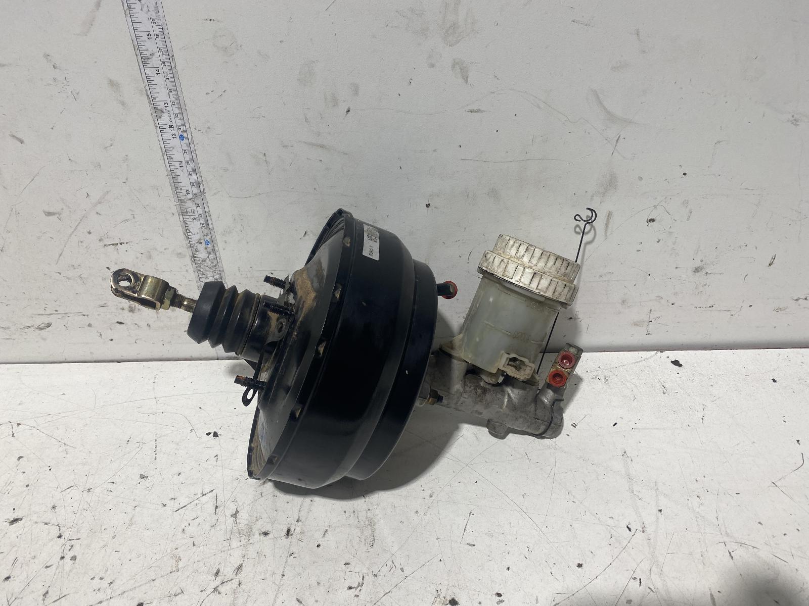 View Auto part Brake Booster Mitsubishi Triton 2005
