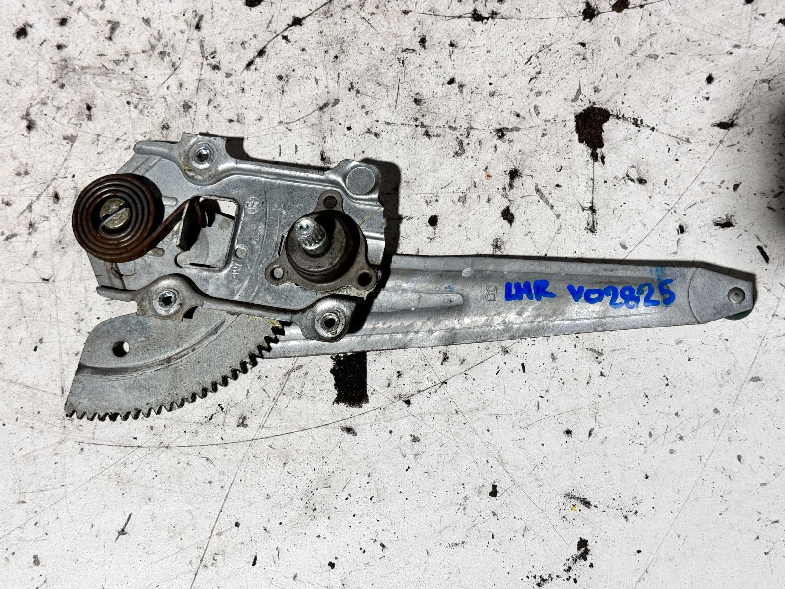 View Auto part Left Rear Wnd Reg/Motor Toyota Corolla 1998