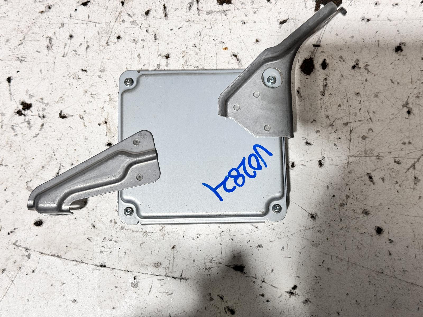 View Auto part Ecu Toyota Hilux 2015