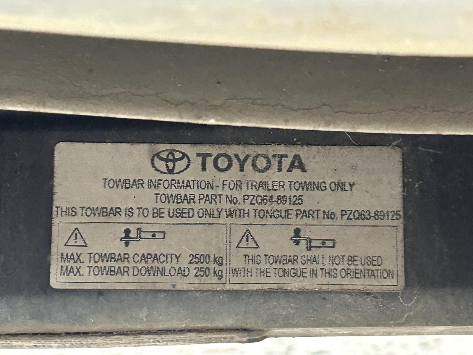 View Auto part Towbar Toyota Hilux 2015