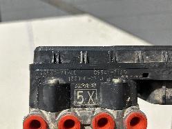 View Auto part Abs Pump/Modulator Toyota Hilux 2015
