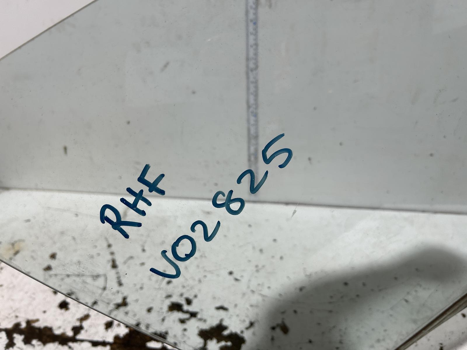 View Auto part Right Front Door Window Toyota Corolla 1998