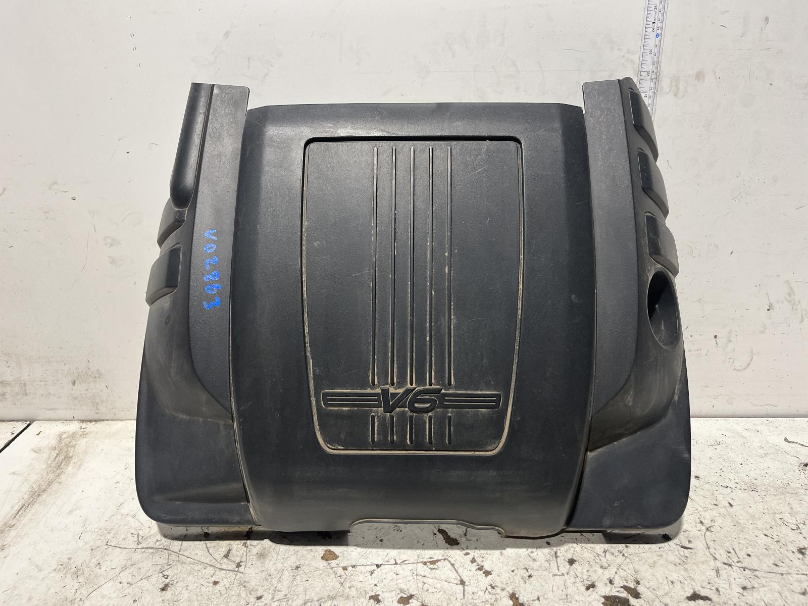 View Auto part Engine Cover Holden Commodore 2012