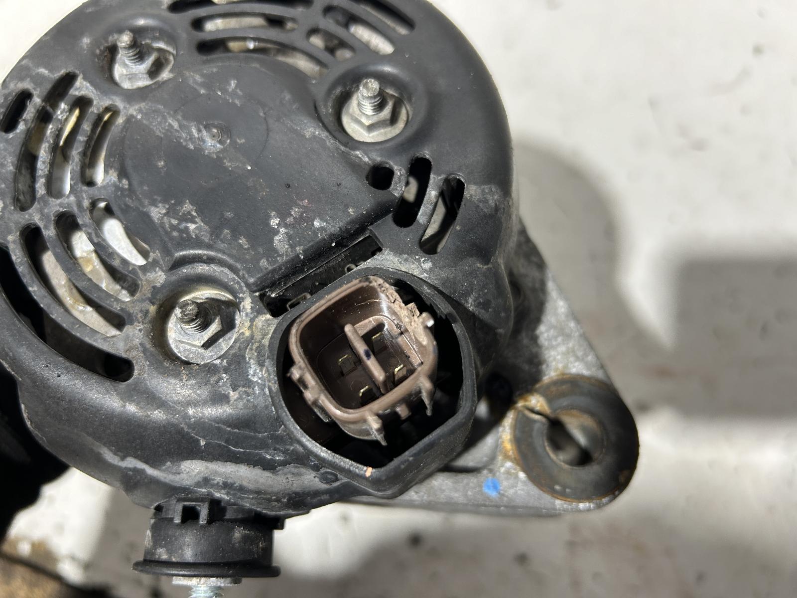 View Auto part Alternator Toyota Hilux 2015