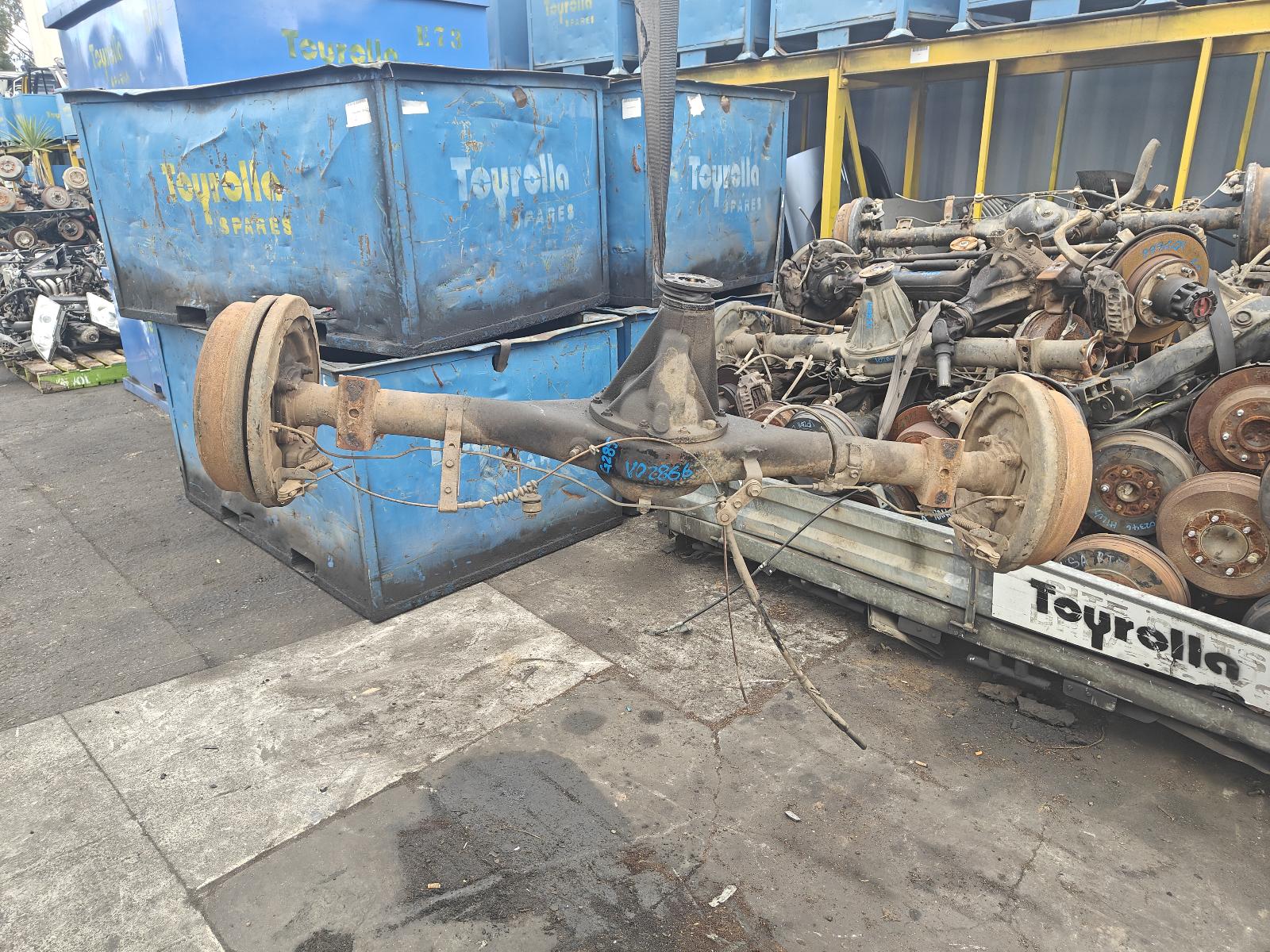 View Auto part Rear Diff Assembly Toyota Hilux 1989