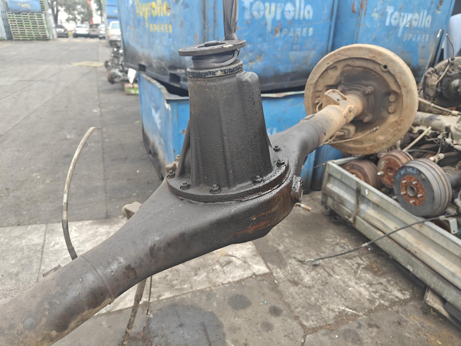 View Auto part Rear Diff Assembly Toyota Hilux 1989
