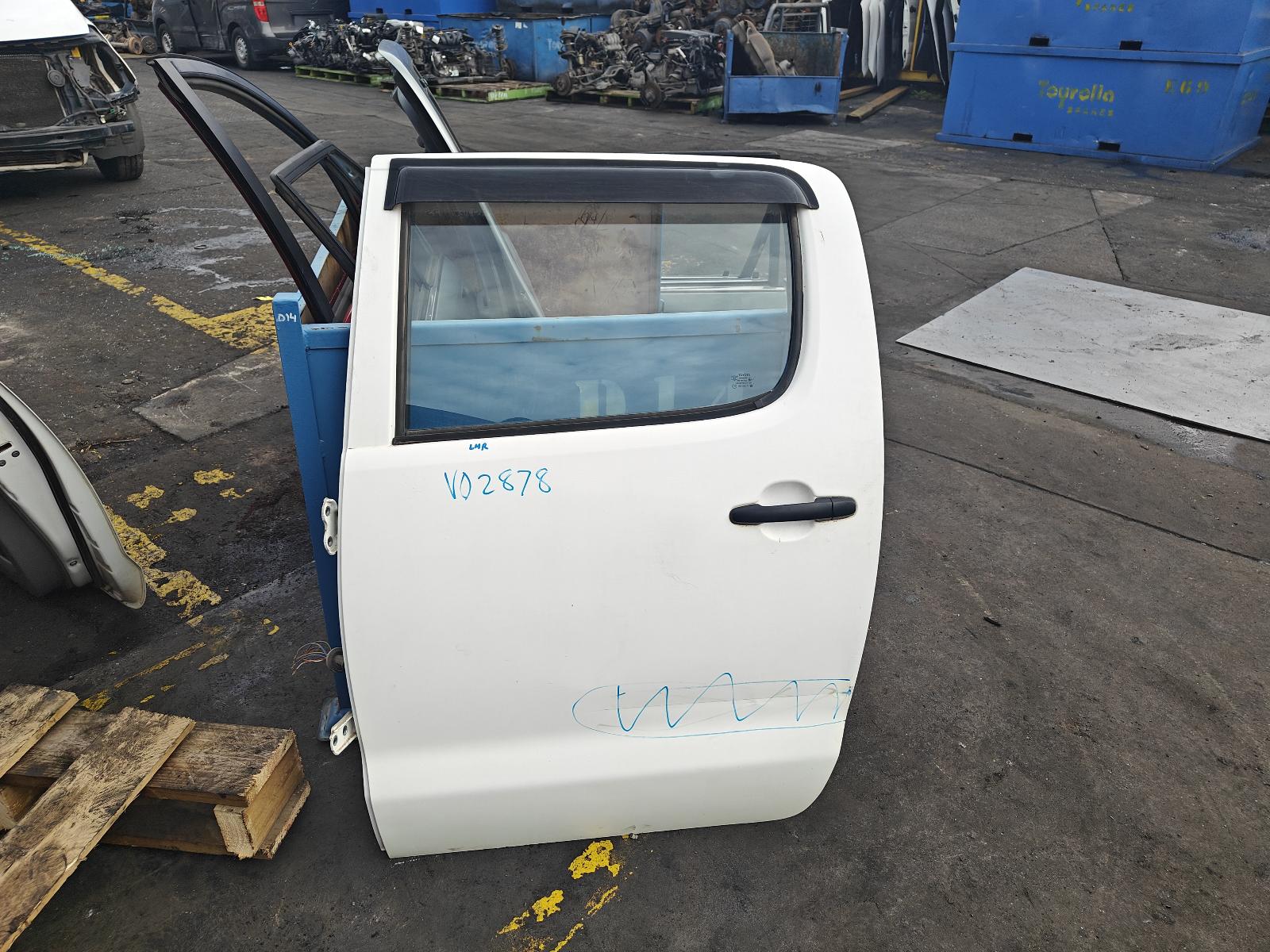 2010 Toyota Hilux Door/Boot/Gate Lock View Auto part Door/Boot/Gate Lock Toyota Hilux 2010