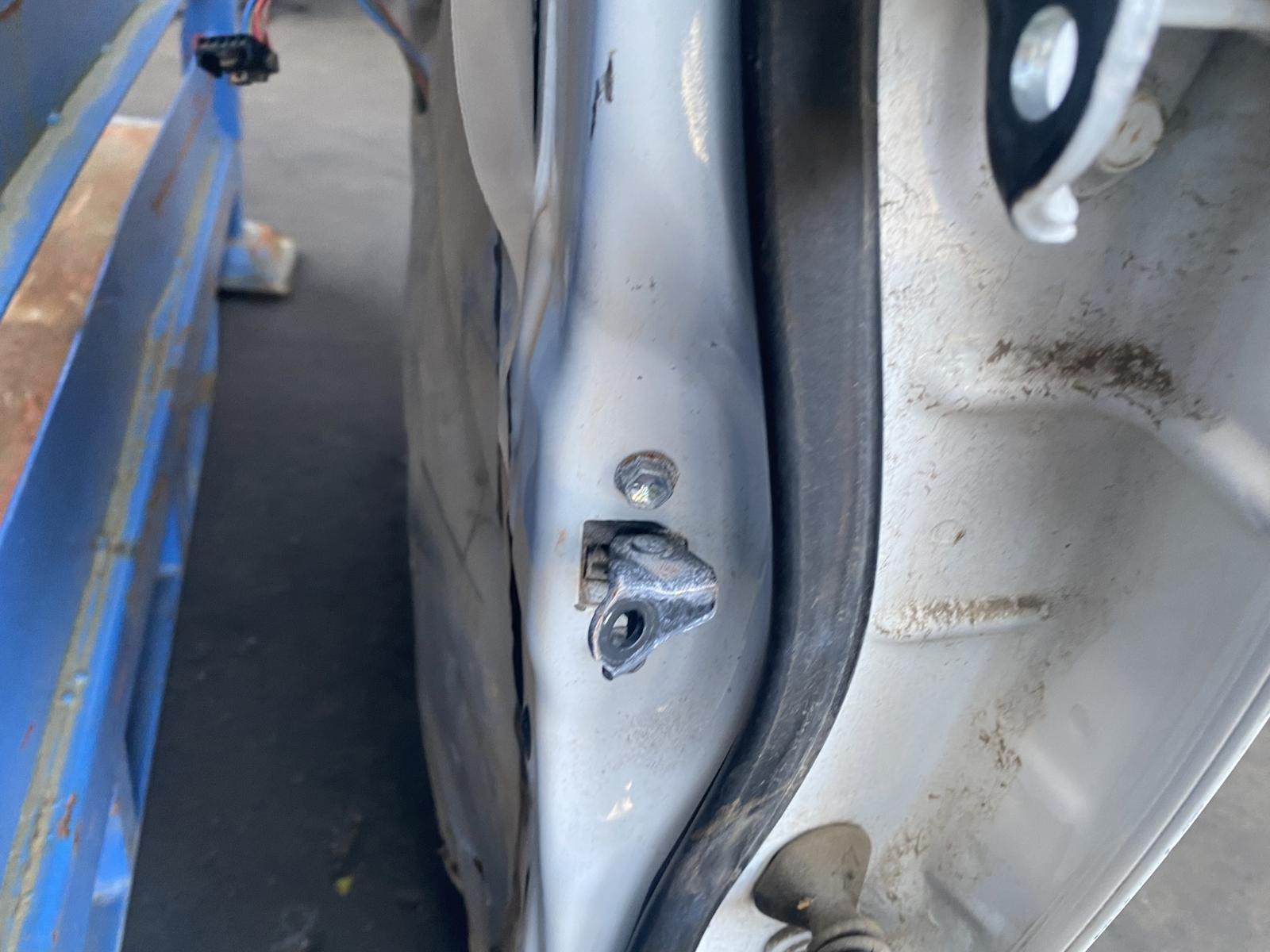 View Auto part Door Hinge/Runner Toyota Hilux 2010