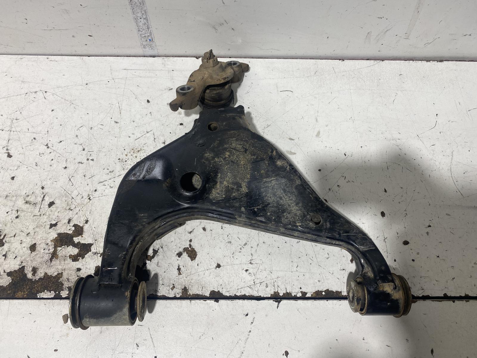 View Auto part Right Front Lower Control Arm Toyota Hilux 2010