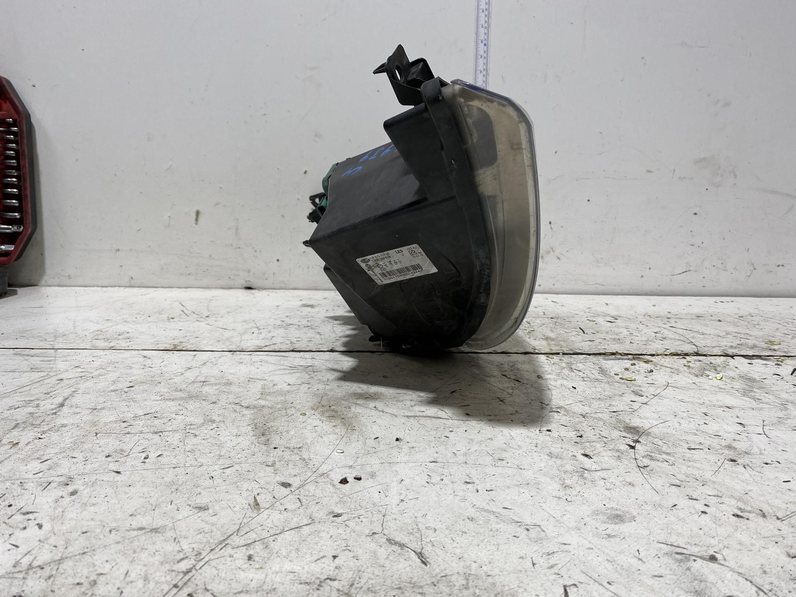 View Auto part Left Headlamp Renault Master 2016