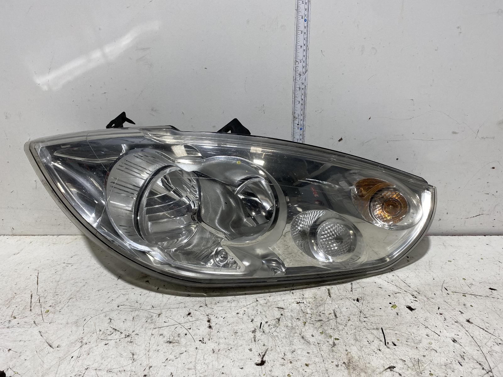 View Auto part Left Headlamp Renault Master 2016